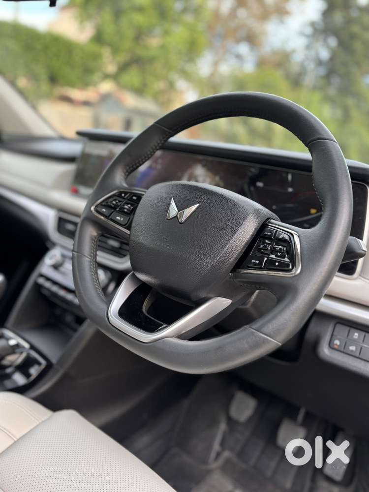 Mahindra Xuv700 2.2 Ax 7 Diesel Mt Str, 2024, Diesel