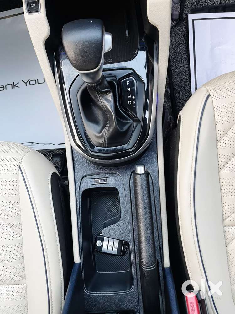 Kia Carens 1.5 Luxury Plus Turbo Dct, 2022, Petrol