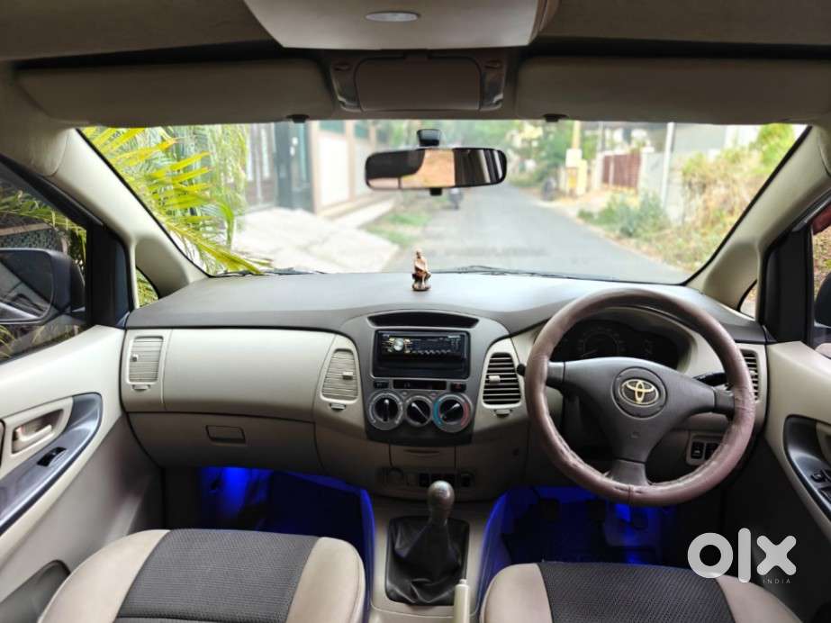 Toyota Innova 2.5 G (diesel) 7 Seater, 2011, Diesel