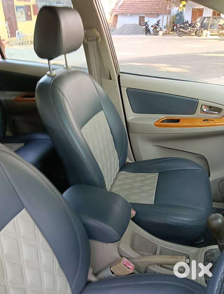 Toyota Innova 2.5 V 7 Str, 2011, Diesel