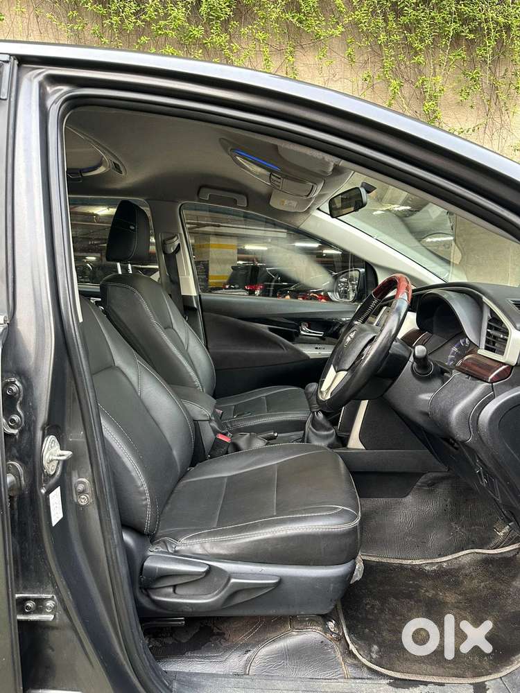 Toyota Innova Crysta 2.4 V, 2017, Diesel
