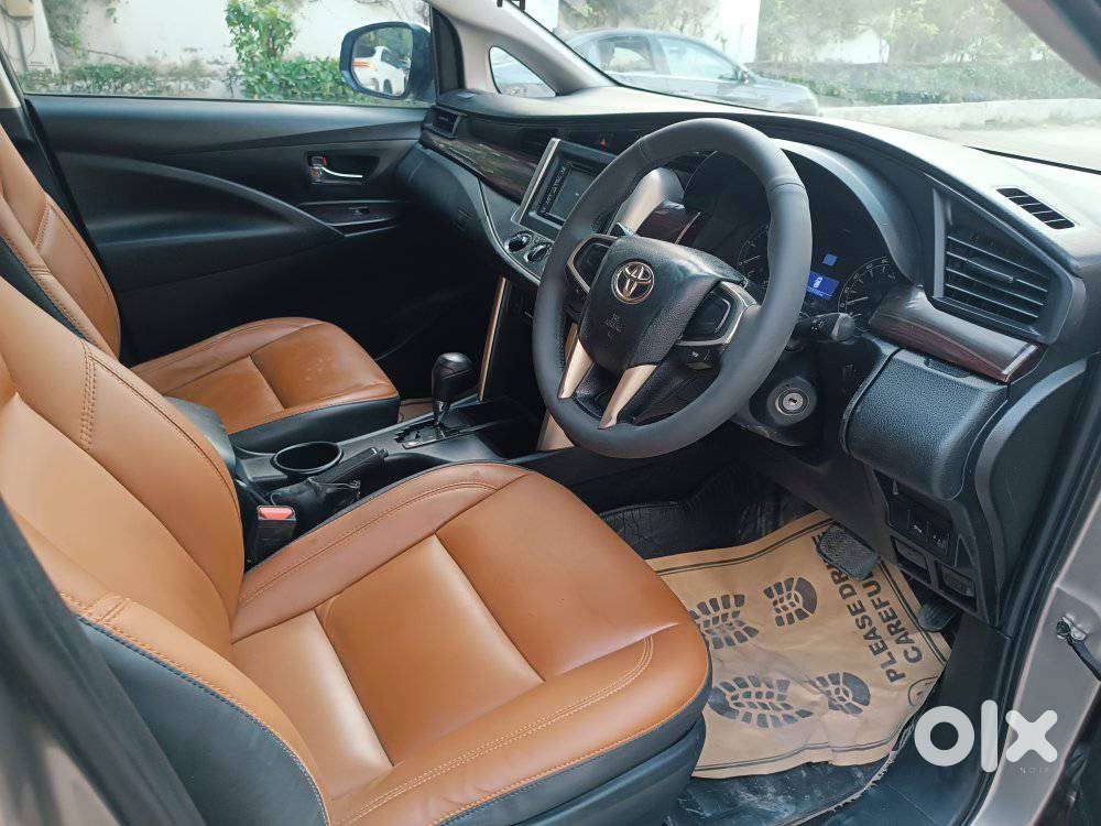 Toyota Innova Crysta 2.8 Gx At, 2017, Diesel