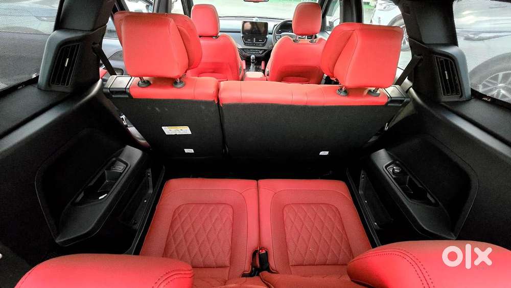 Tata Safari 2.0 Xz Plus Dark Edition, 2023, Diesel