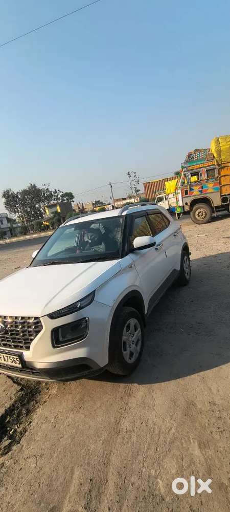Hyundai Venue 2021 Petrol Manual