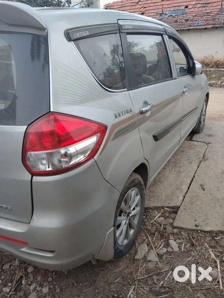 Maruti Suzuki Ertiga 2015 Diesel 165000 Km Driven