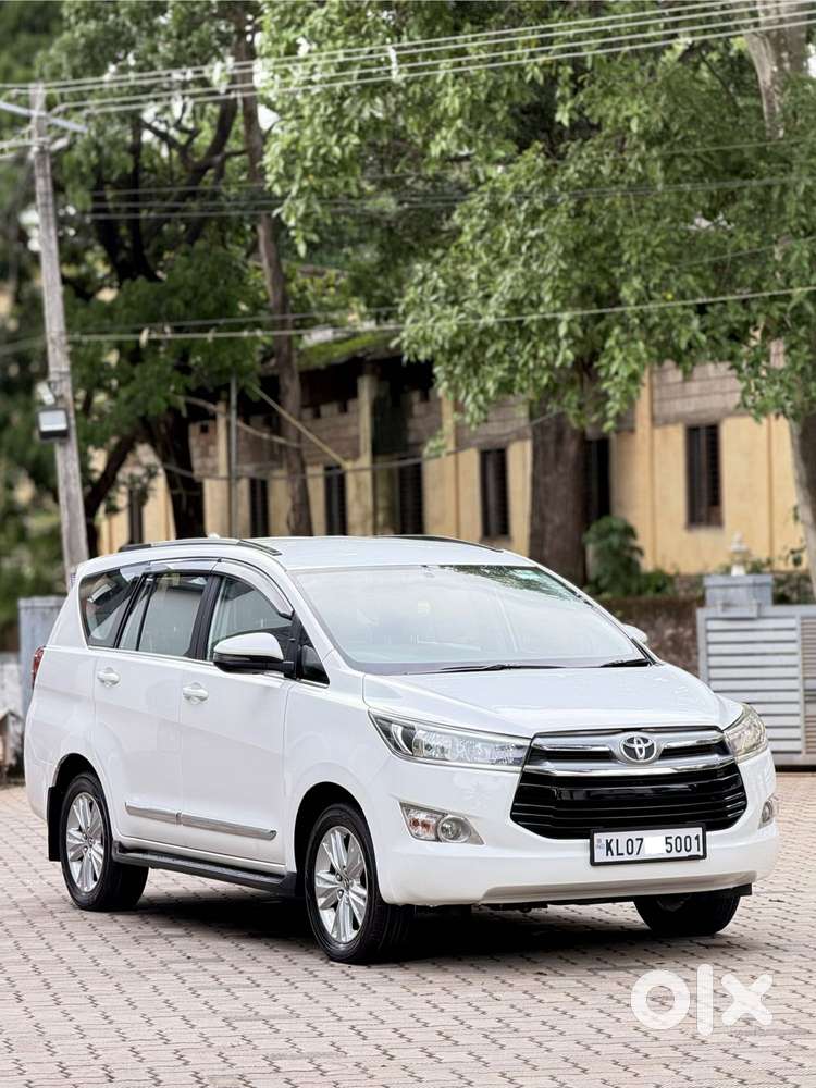 Toyota Innova Crysta 2.8 Gx At 8s, 2018, Diesel