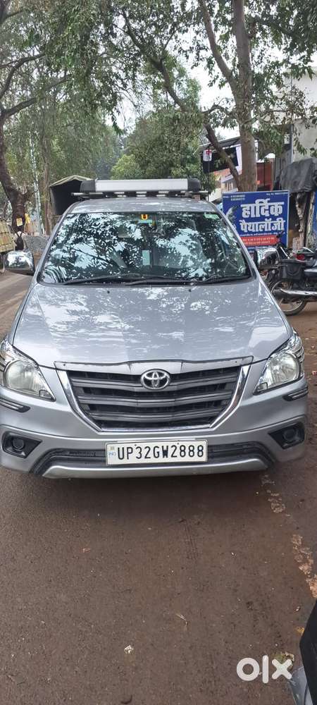 Toyota Innova 2.5 G (diesel) 7 Seater Bs Iv, 2016, Diesel