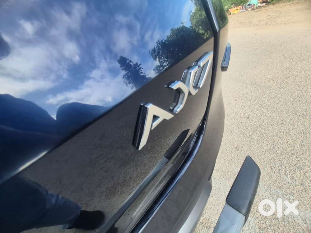 Mahindra Xuv700 2.0 Ax 7 Petrol Mt Str, 2024, Petrol