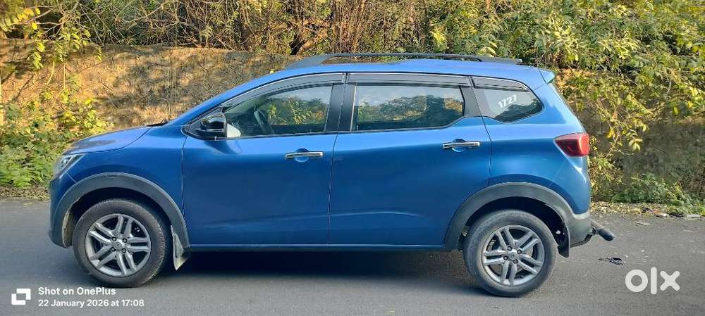 Renault Triber Rxz, 2023, Petrol