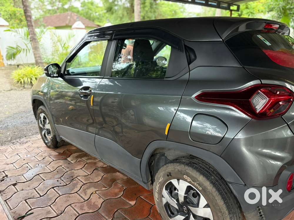 2021 Tata Punch Petrol Manual