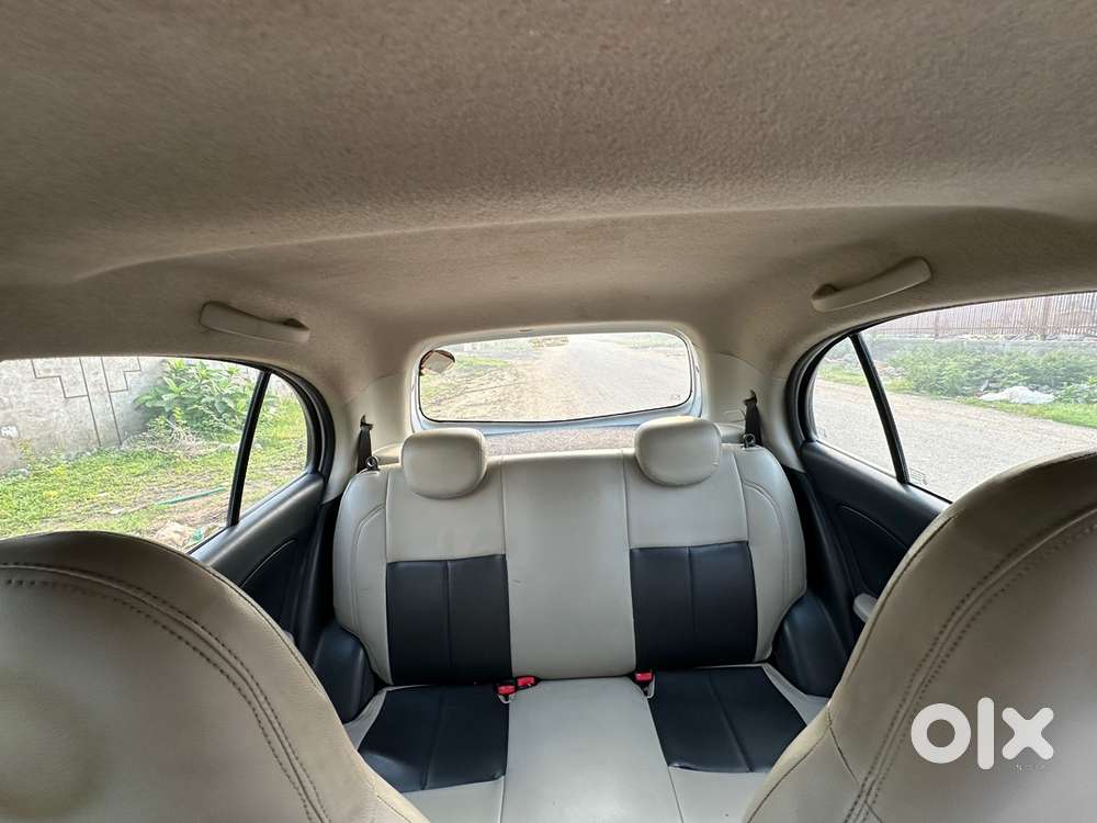 Nissan Micra Active 2014 Year