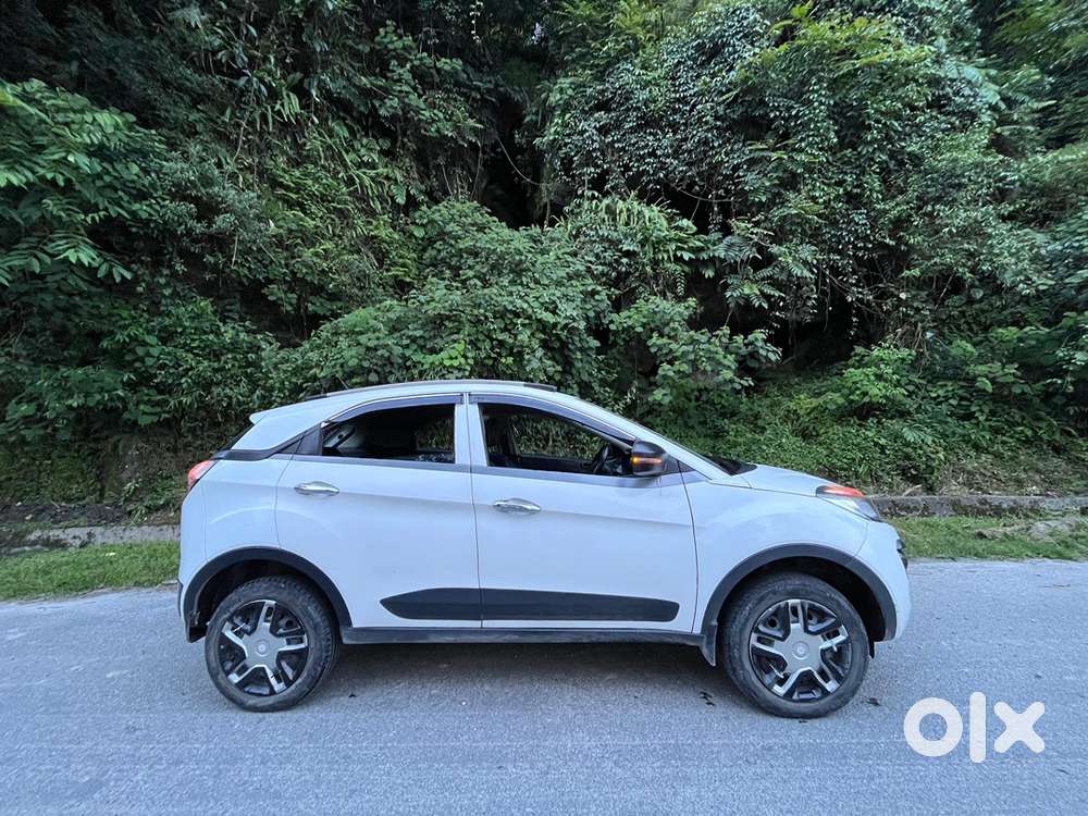 Tata Nexon Xm 1.2 Revotron Bs4 (2019)