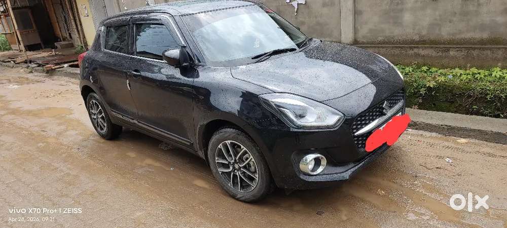 Maruti Suzuki Swift 2025 Petrol 11000 Km Driven. Buttons Start