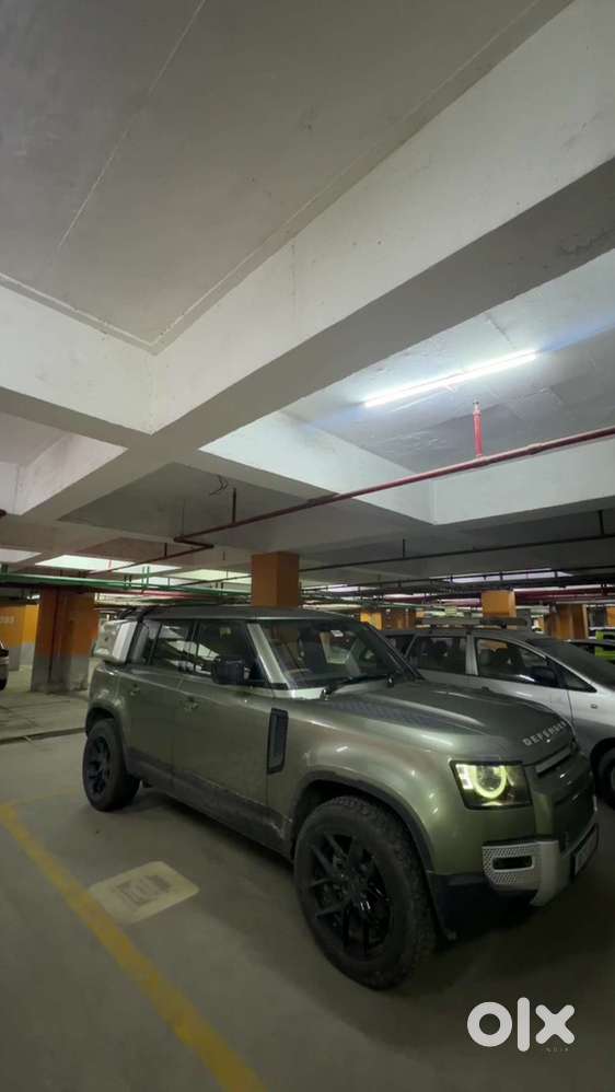 Land Rover Defender 2023 Petrol Well Maintained