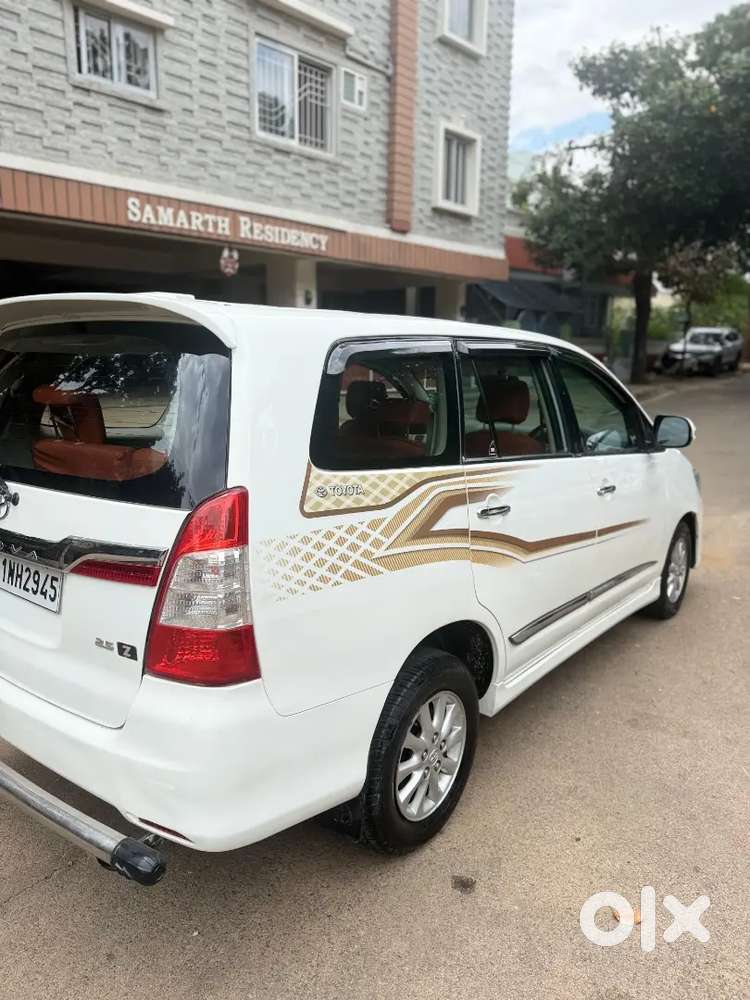 Toyota Innova 2014 Diesel Well Maintained