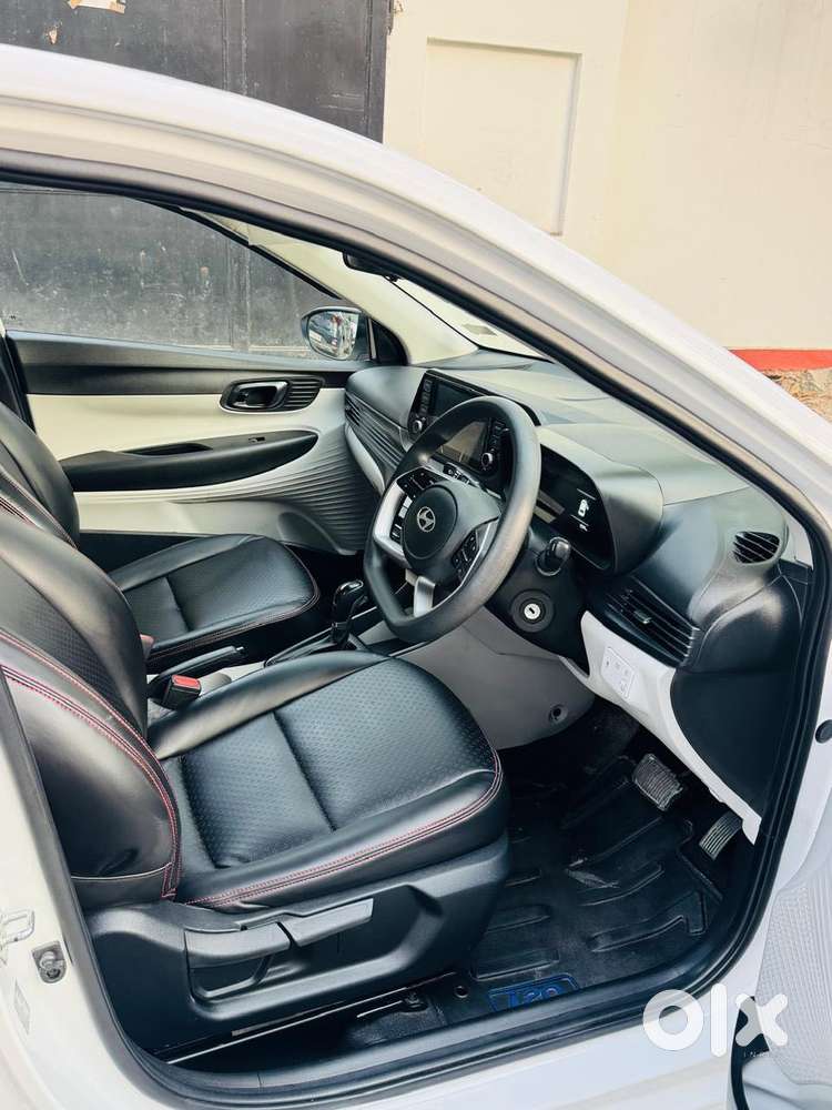 Hyundai I20 Sportz 1.2 Ivt, 2024, Petrol