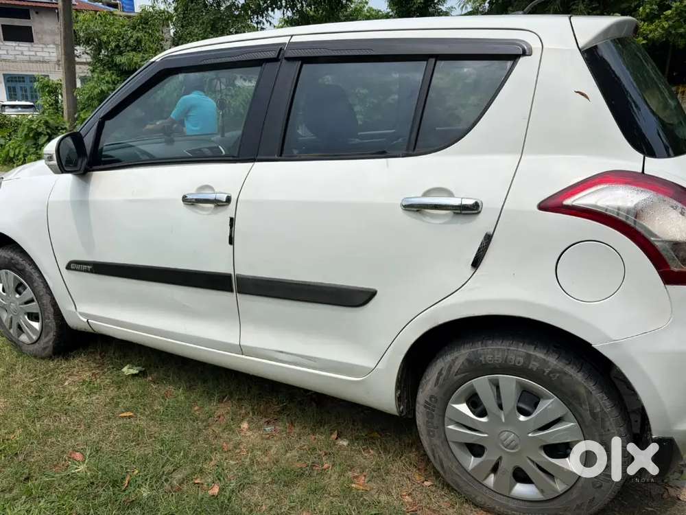 Maruti Suzuki Swift Vxi 2015
