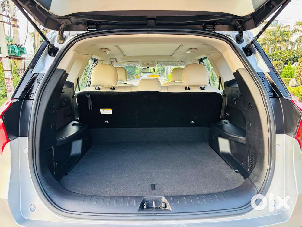Mahindra Xuv700 2.2 Ax 5 Diesel At Str, 2022, Diesel