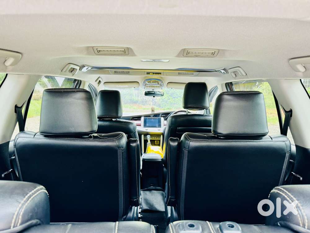 Toyota Innova Crysta 2.4 V, 2017, Diesel