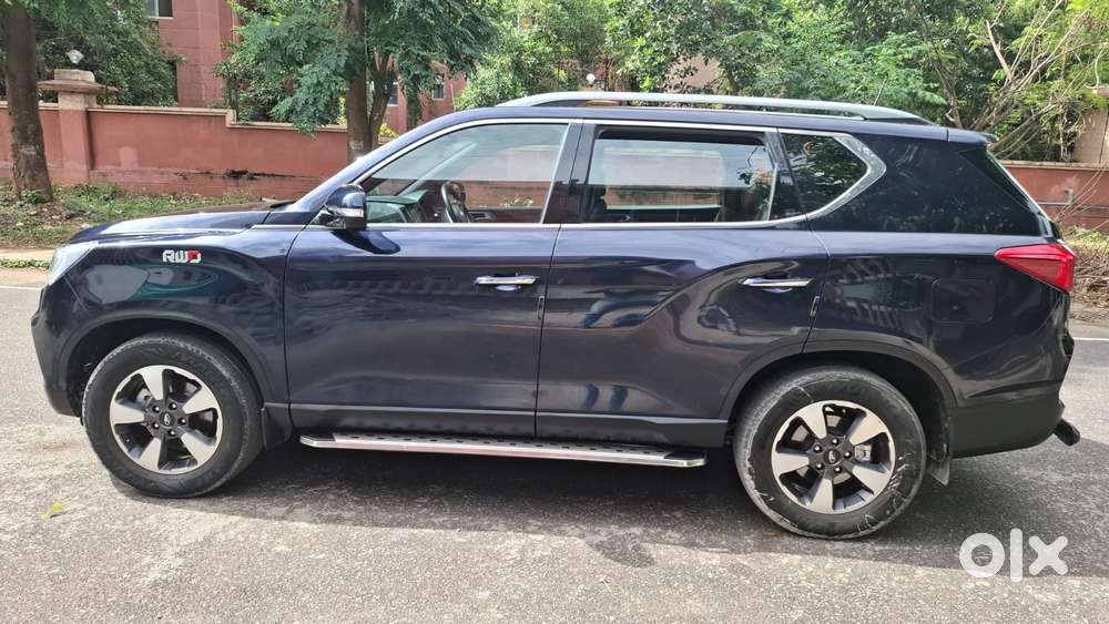 Mahindra Alturas G4 4x2 At, 2022, Diesel