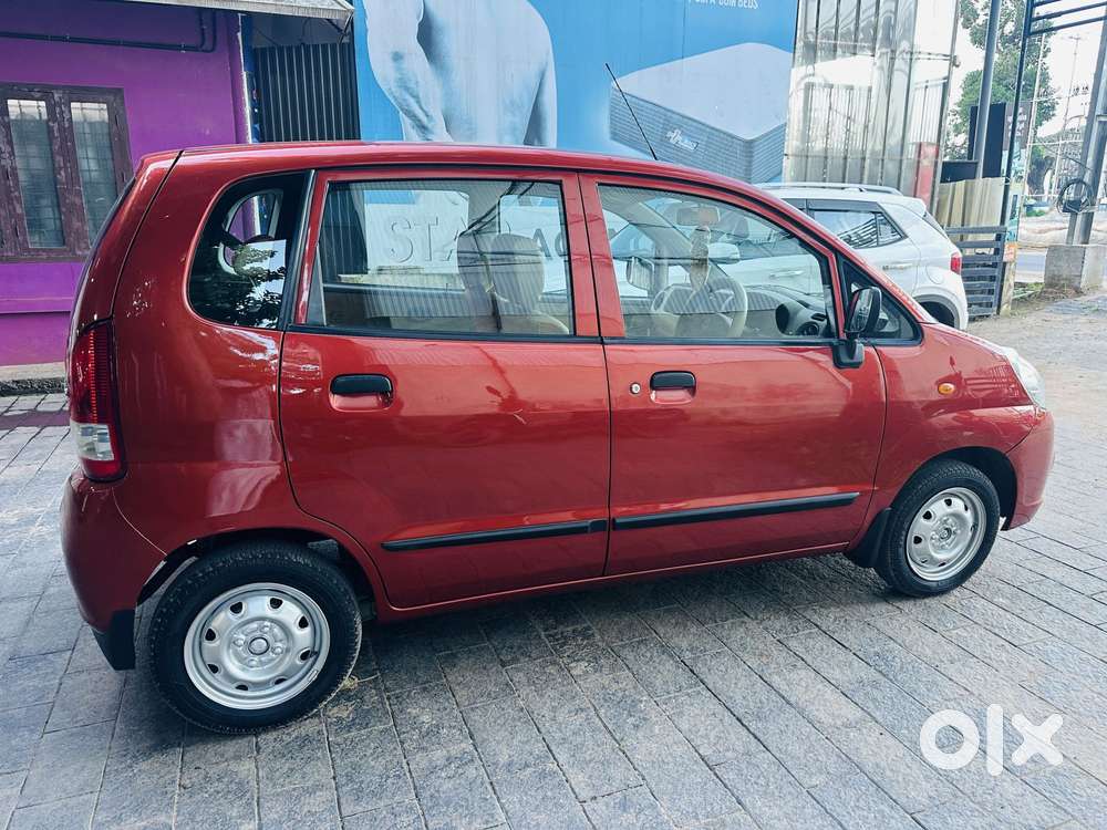 Maruti Suzuki Estilo Lxi Bs-iv, 2011, Petrol