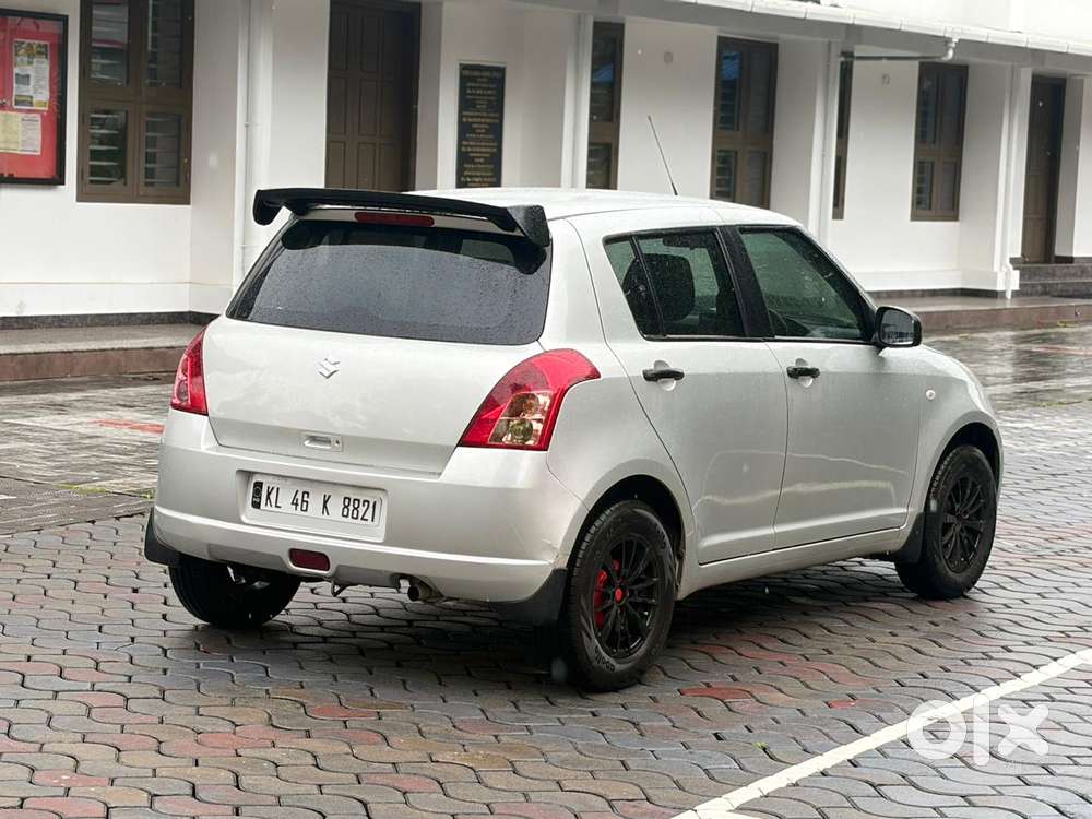 Maruti Suzuki Swift 1.2 Vxi (o), 2010, Petrol