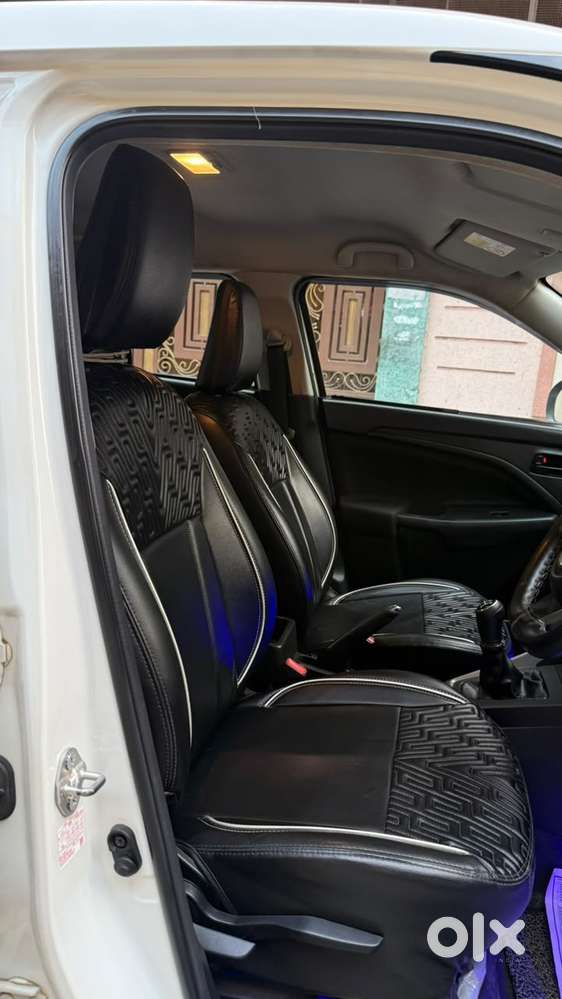 Maruti Suzuki Brezza 1.5 Vxi Cng, 2024, Cng & Hybrids