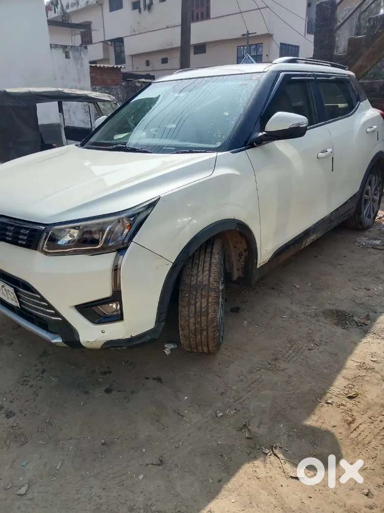 Mahindra Xuv300 W8(o) Less Driven Like New Condition