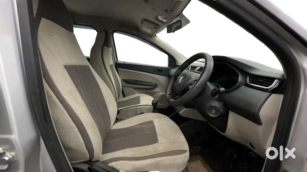 Renault Triber Rxt, 2022, Petrol
