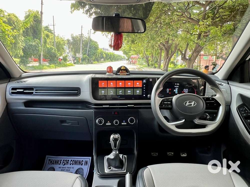 Additional ₹2,31,000 Accessorie Installed With Hyundai Oriantal Alloy