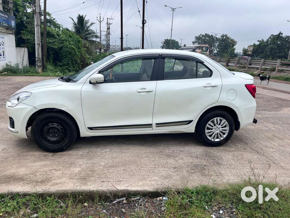 Maruti Suzuki Dzire 2017-2020 1.2 Vxi Amt, 2019, Petrol