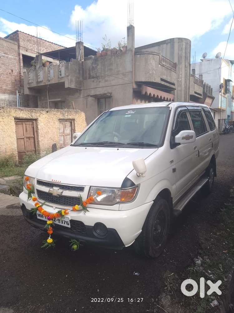 Chevrolet Tavera Neo 3 Ls- 10 Str Bs-iii, 2013, Diesel
