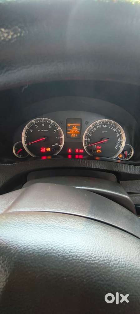 Maruti Suzuki Swift Vxi 1.2 Abs Bs-iv, 2017, Petrol