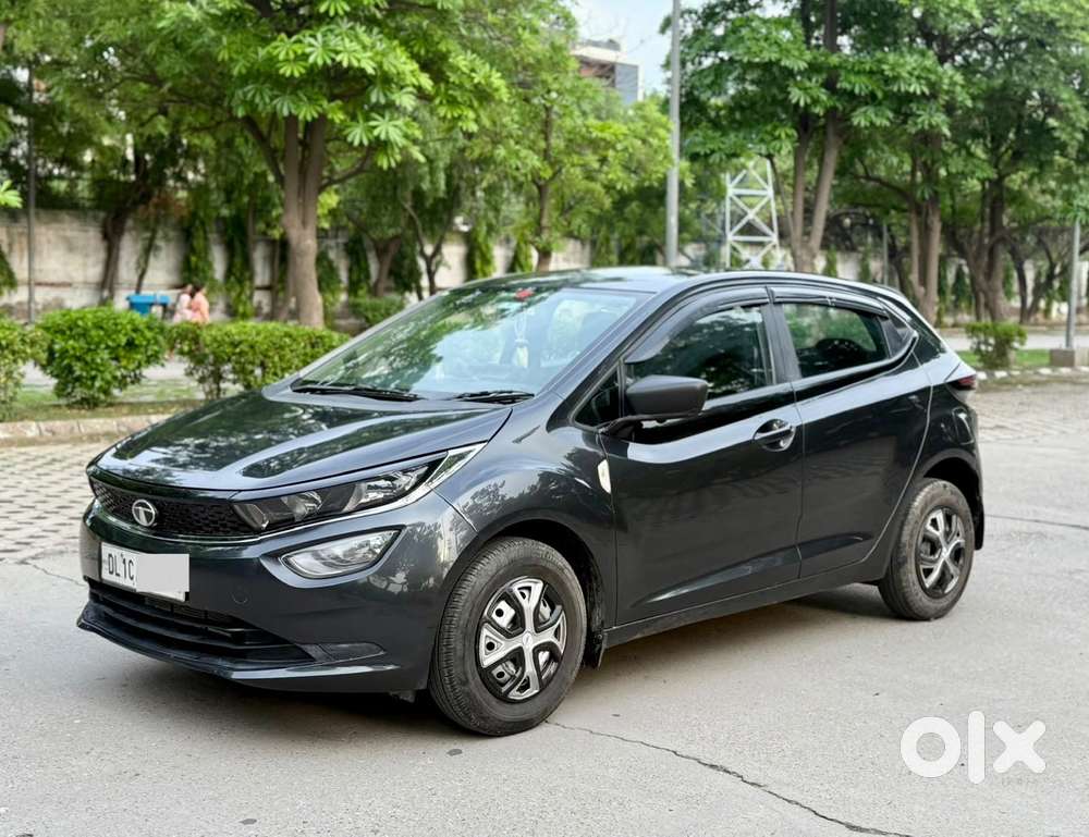 Tata Altroz 1.2 Xe, 2021, Petrol