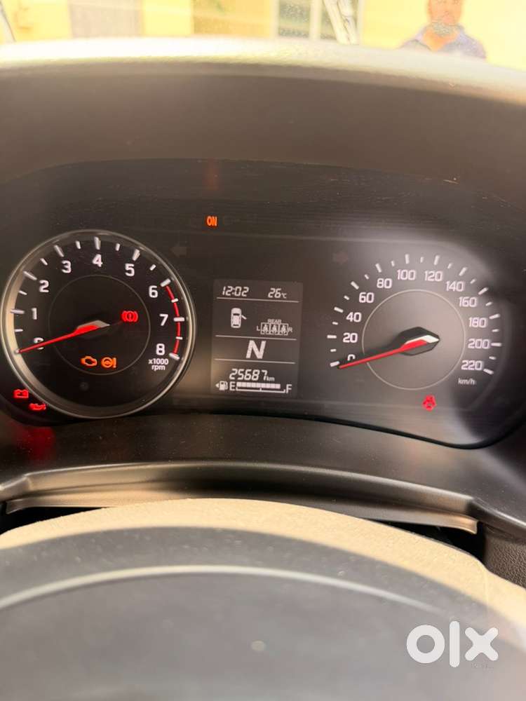 Maruti Swift Petrol 2024