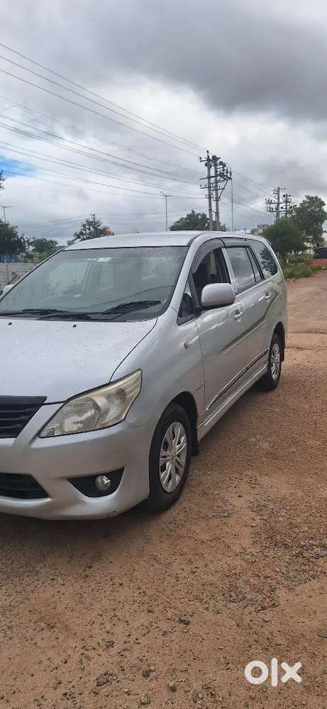 Toyota Innvoa 2013 Model