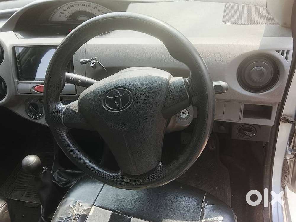 Toyota Etios Liva 2011-2012 G, 2012, Petrol