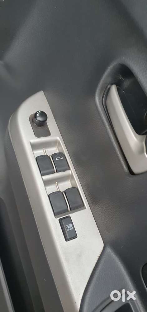 Maruti Suzuki Wagon R, 2012, Petrol