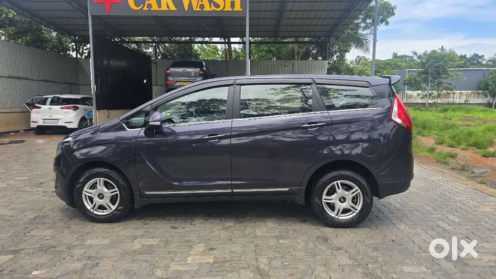 Mahindra Marazzo 2021 Diesel Well Maintained