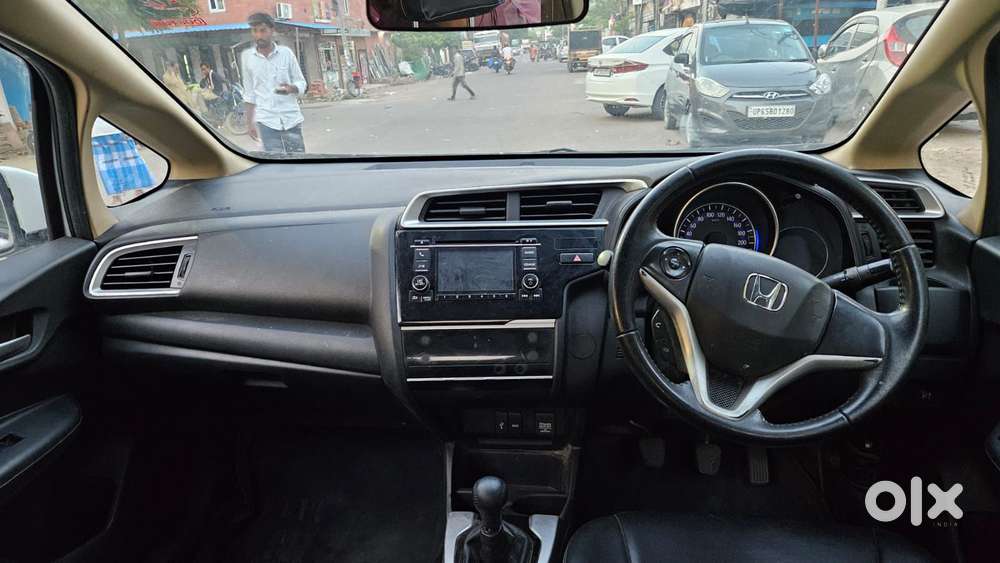 Honda Jazz V Cvt, 2017, Petrol