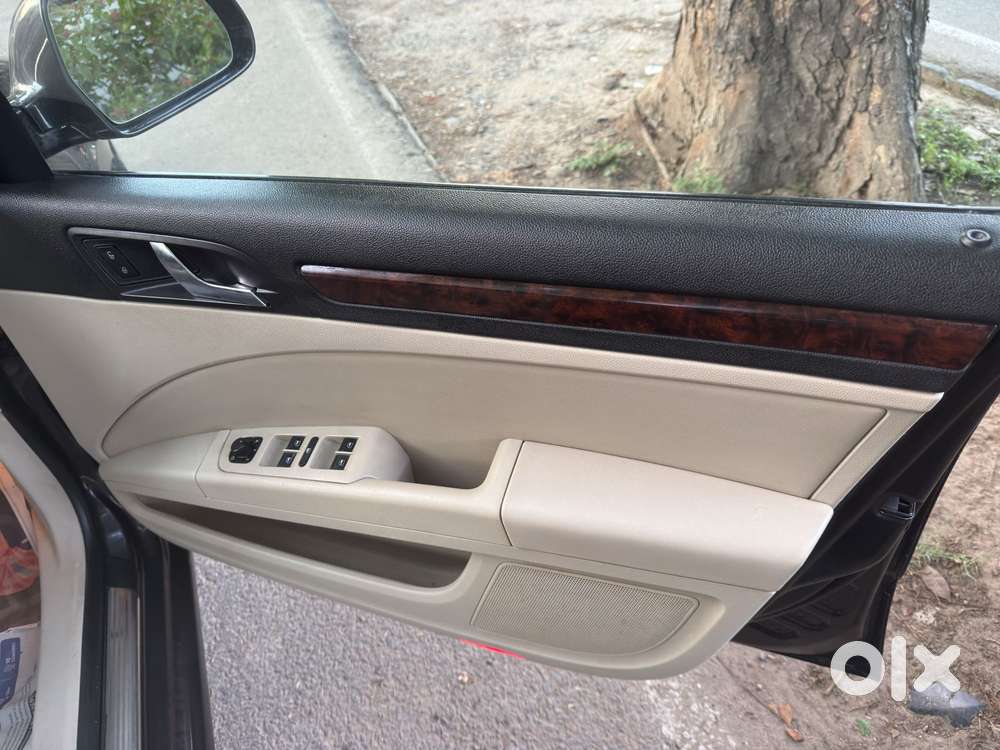 Skoda Superb 1.8 Elegance Tsi At, 2011, Petrol