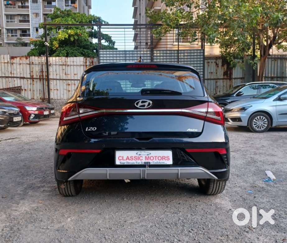 Hyundai I20 Asta (o) 1.2 Ivt, 2024, Petrol