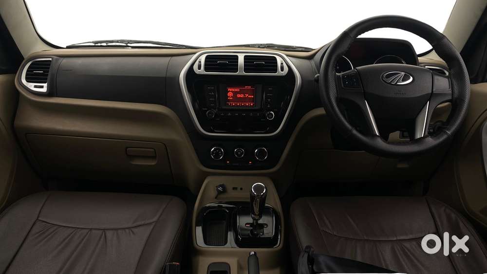 Mahindra Tuv 300 T8 Amt, 2015, Diesel