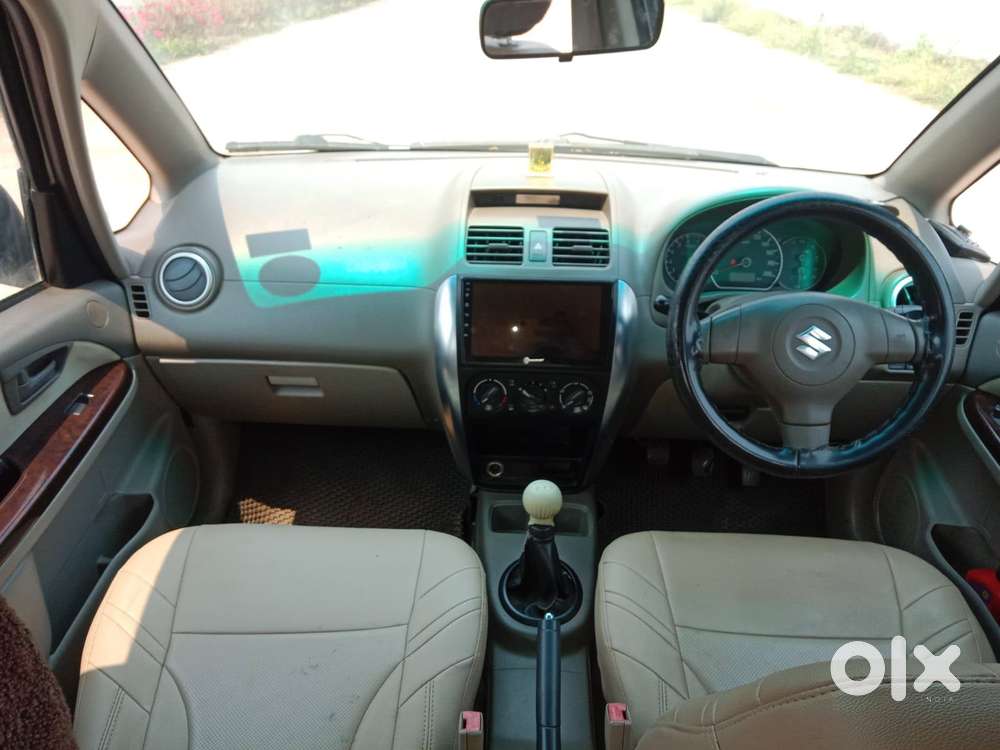 Maruti Suzuki Sx4 Vxi Bsiv, 2010, Petrol