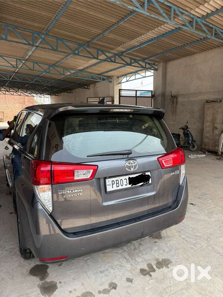 Toyota Innova Crysta 2020