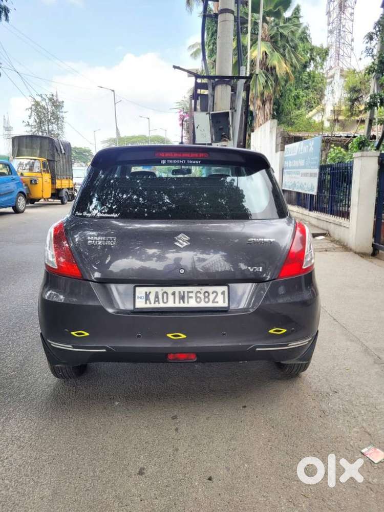 Maruti Suzuki Swift Vxi + Manual, 2015, Petrol