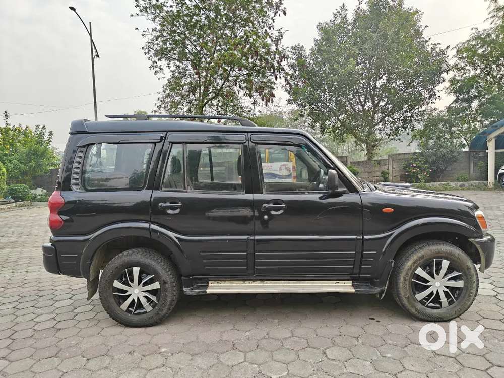 Mahindra Scorpio 2006 Diesel Manual