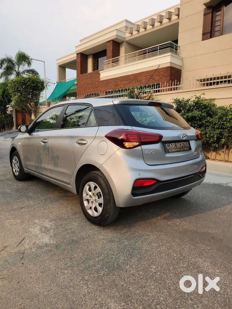 2020 I20 Magna Plus Petrol Manual 21,000 Km Driven