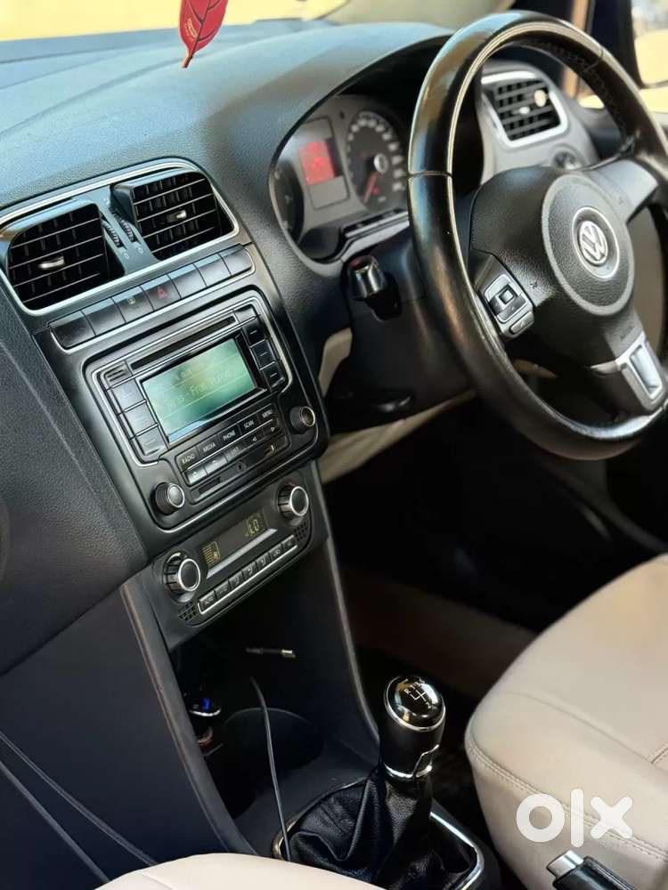 Volkswagen Polo Petrol Highline 1.2l, 2013, Petrol