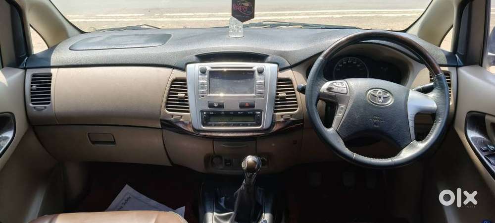 Toyota Innova 2.5 Z Diesel 7 Seater, 2015, Diesel